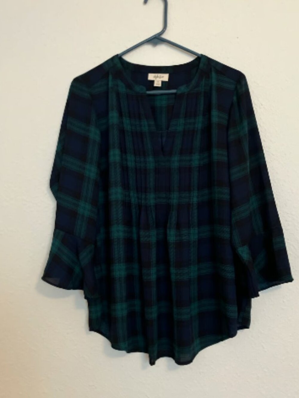 Style & Company brand top with Bell Style Sleeves size 1X